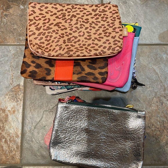 IPSY bag bundle!! 25 never used IPSY bags!! - Picture 4 of 9